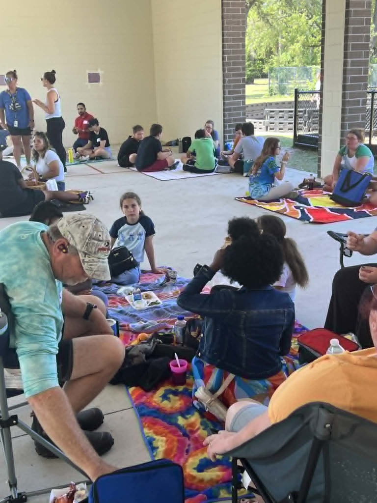 We had the best time ever with our families at our Annual School Wide Picnic! Thanks bunches to everyone who made this event a success.  We always have an amazing turnout and love seeing such great support from our SPC Community🥰