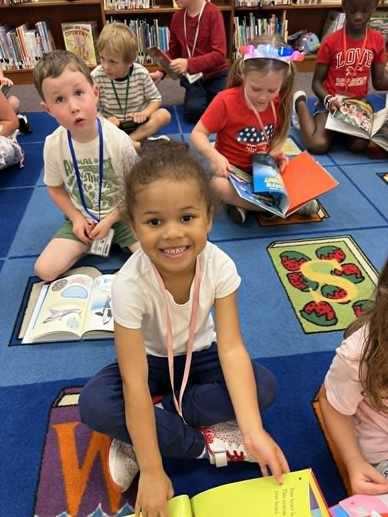 ❤️📚Library Day!📚❤️ Best way to celebrate National Library Week is to checkout books!