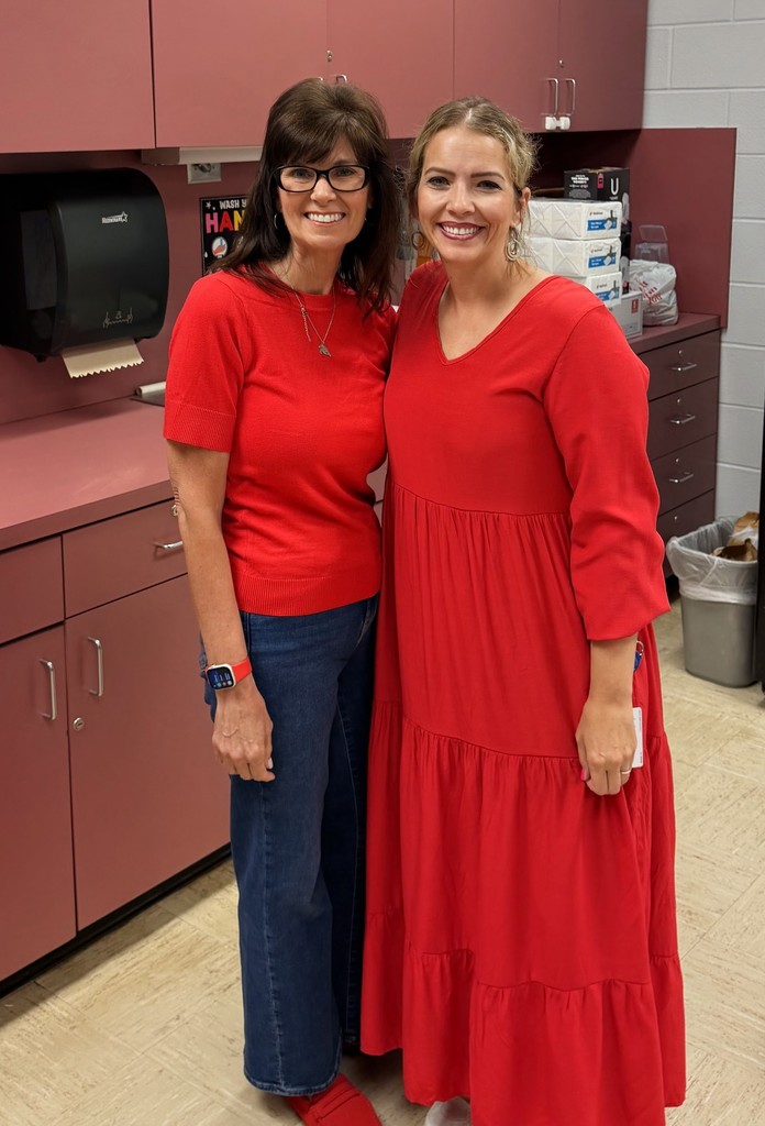 It was absolutely wonderful to see our Manatee Students decked out in RED today! Our hallways were filled with spirit as we came together to Remember Everyone Deployed.  Seeing our community unite to support our military families is what being a Manatee is all about. A huge thank you to every student, teacher, and parent who participated in honoring those serving overseas.