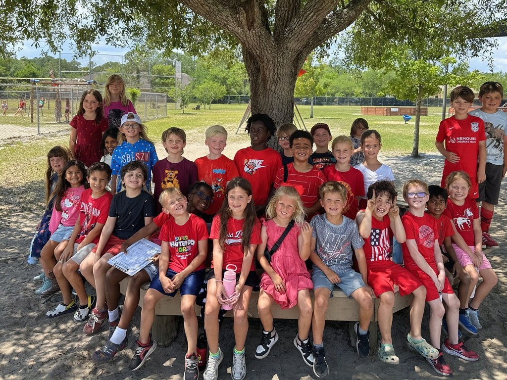 It was absolutely wonderful to see our Manatee Students decked out in RED today! Our hallways were filled with spirit as we came together to Remember Everyone Deployed.  Seeing our community unite to support our military families is what being a Manatee is all about. A huge thank you to every student, teacher, and parent who participated in honoring those serving overseas.