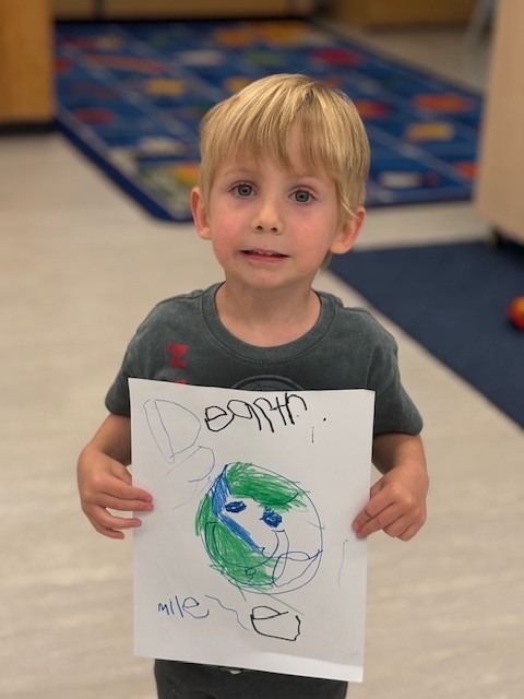 Our Little Paws had the sweetest time celebrating Earth Day last week! Students learned about taking care of our planet while showing their creativity through adorable Earth-themed drawings and activities. From sharing what makes Earth special to creating their own colorful masterpieces, our youngest Panthers were fully engaged and excited to learn.