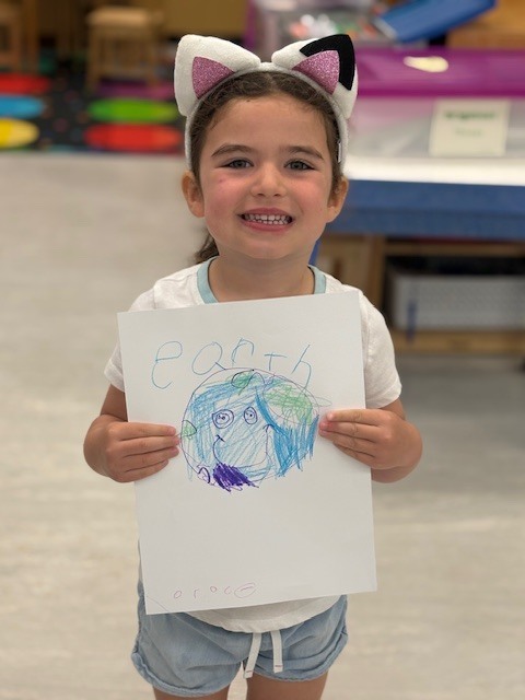 Our Little Paws had the sweetest time celebrating Earth Day last week! Students learned about taking care of our planet while showing their creativity through adorable Earth-themed drawings and activities. From sharing what makes Earth special to creating their own colorful masterpieces, our youngest Panthers were fully engaged and excited to learn.