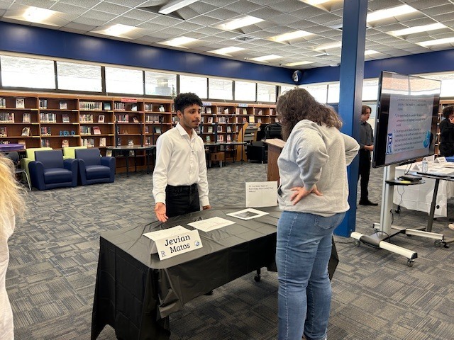 Last week, our IB Juniors presented their Theory of Knowledge Exhibition projects to peers and teachers, demonstrating thoughtful inquiry and meaningful reflection. These presentations gave students the opportunity to explore how knowledge manifests tangibly in objects around them and to examine the material practices and processes that enable us to make knowledge claims.  Students also considered the real-world consequences of applying knowledge and reflected on how knowing involves more than just intellect. Through their projects, they showed that knowledge is connected to the objects, materials, concepts, and ideas that shape our world. We are proud of the depth of thinking, confidence, and creativity our students displayed during this impressive showcase.  #PanthersRISE 