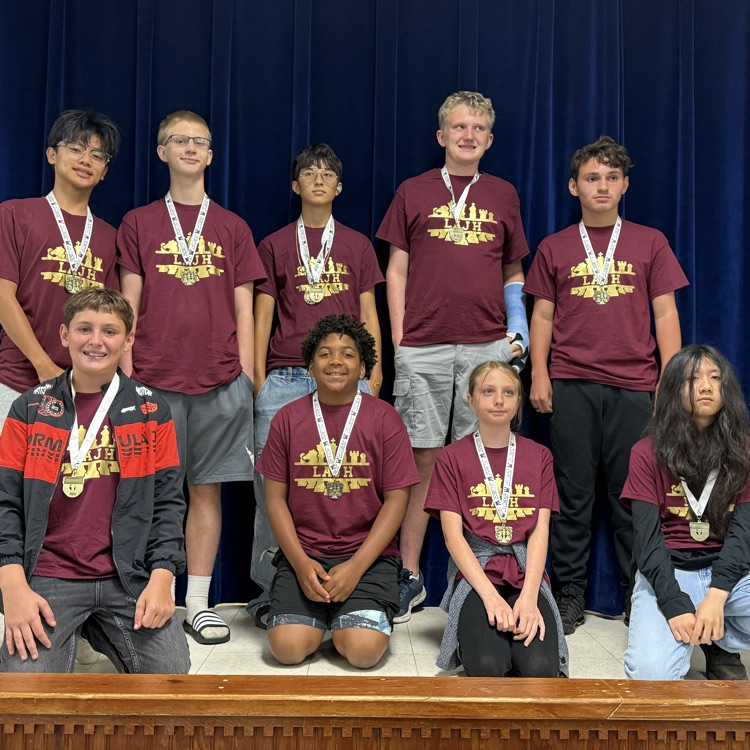The LAJ chest team competes in the district tournament!