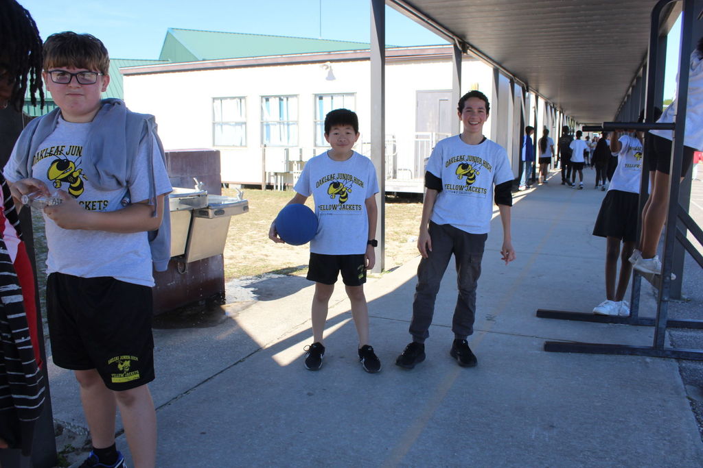 PE2