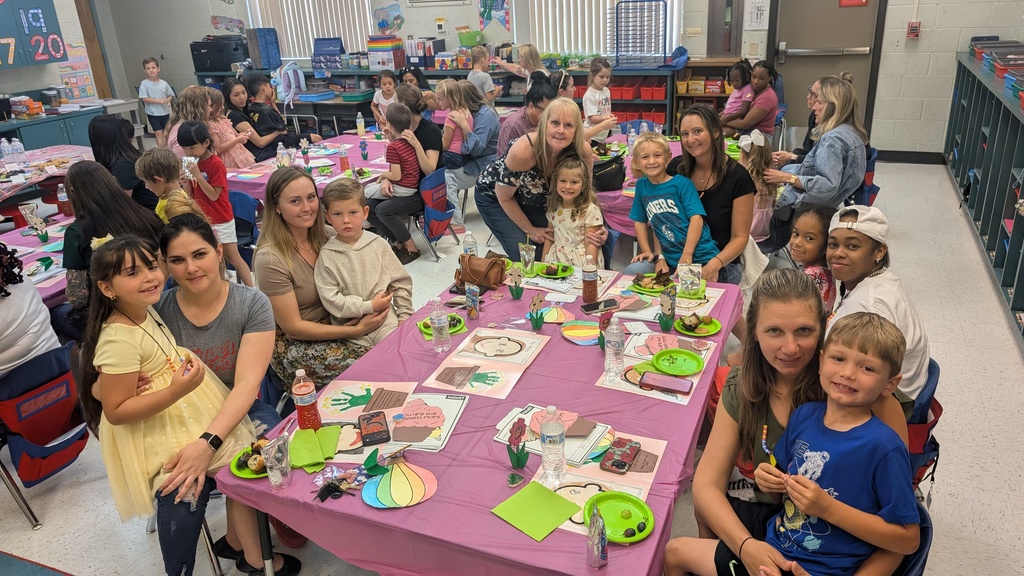 Pinkies up! ☕️✨ Ms. Houston’s class hosted a Mother’s Day Tea last Friday to celebrate our amazing moms and mother-figures. There’s nothing quite like a handmade card and a cup of tea to show how much we care.  Swipe to see some of the smiles! ➡️📸  
