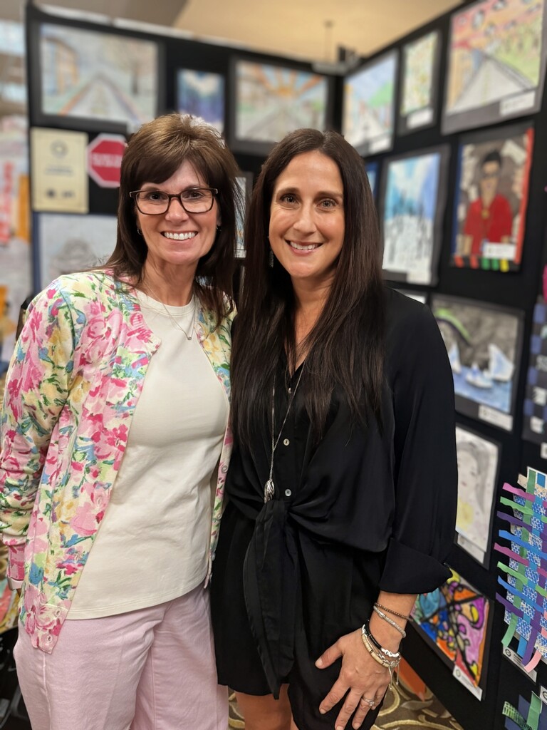 🎨✍️ Our Paterson Manatees have some serious artistic talent! Huge thanks to all the families who came out to the Clay County District Schools Annual Art Show this weekend. We loved seeing everyone's amazing creations from Mrs. Bramlitt’s class!  #ArtinEducation #MasterfulManatees #PositivelyPaterson