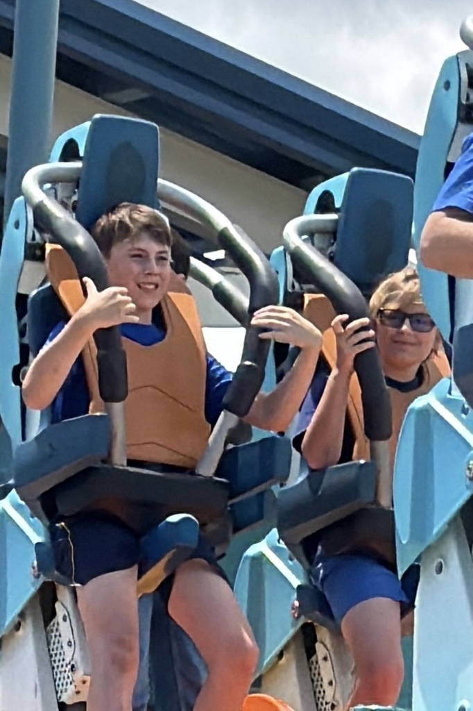 Our Safety Patrols and Manatee Morning News students took a well-deserved field trip to SeaWorld this week!  We want to extend a massive thank you to these dedicated individuals. Because of their hard work and commitment, our school stays safe, protected, and well-informed every single morning. We are so proud of the leadership they show daily, and we're thrilled they had such a fun day celebrating their hard work!