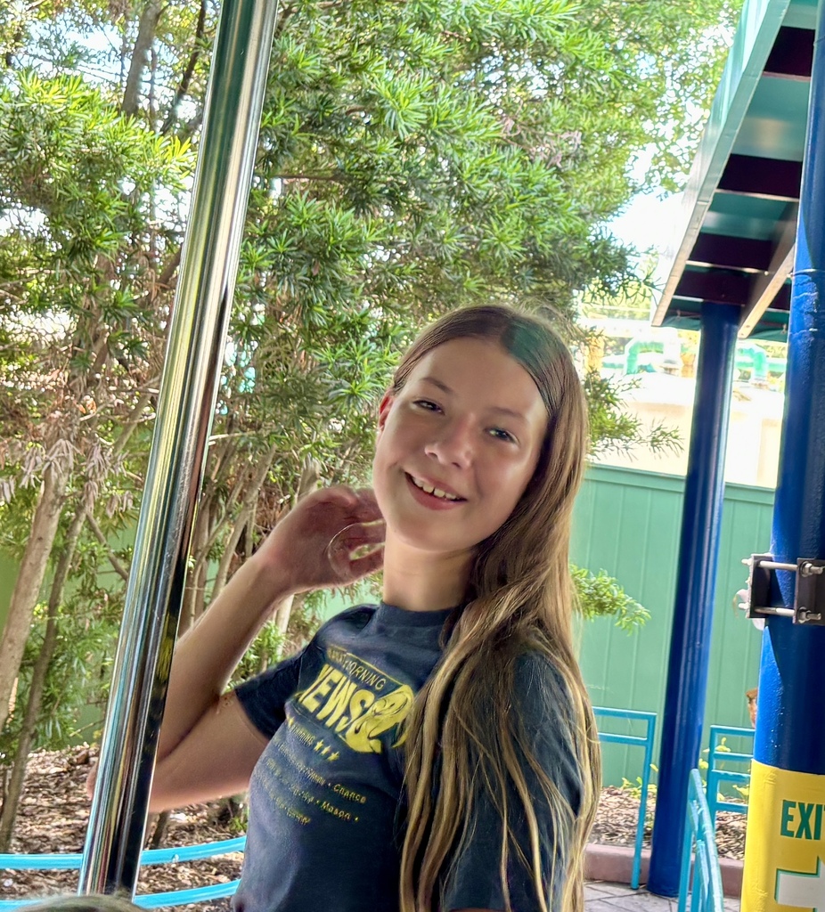 Our Safety Patrols and Manatee Morning News students took a well-deserved field trip to SeaWorld this week!  We want to extend a massive thank you to these dedicated individuals. Because of their hard work and commitment, our school stays safe, protected, and well-informed every single morning. We are so proud of the leadership they show daily, and we're thrilled they had such a fun day celebrating their hard work!