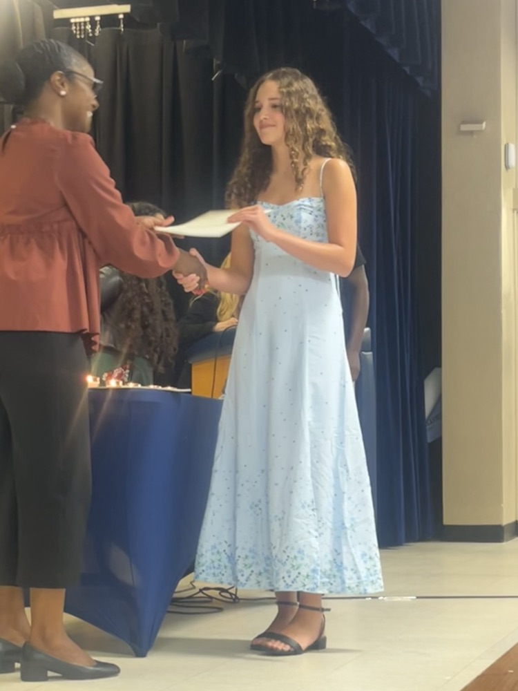 hs