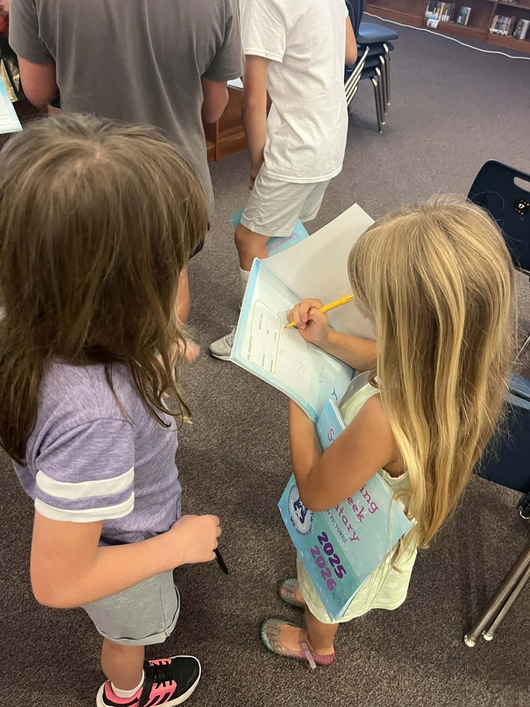 Yearbook signing party yesterday was so fun! Kidlets got to pick up this year's yearbook and have buddies sign it! If you still want a yearbook, before we run out be sure to go to MySchoolBucks lickety split