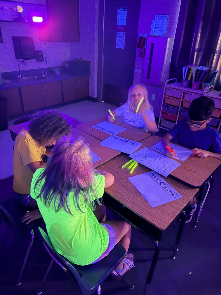 💥🎉2nd Grade Glow Party🎉💥 What a fun way to wrap a year of hardwork and learning...GLOW PARTY!