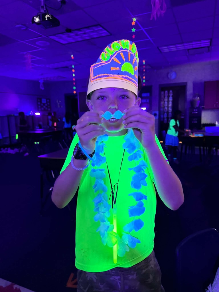 💥🎉2nd Grade Glow Party🎉💥 What a fun way to wrap a year of hardwork and learning...GLOW PARTY!