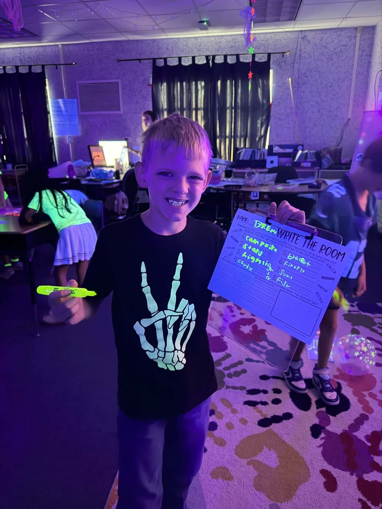 💥🎉2nd Grade Glow Party🎉💥 What a fun way to wrap a year of hardwork and learning...GLOW PARTY!