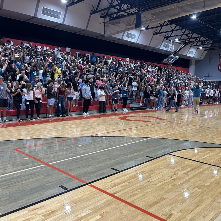 freshmen class at bronco round up