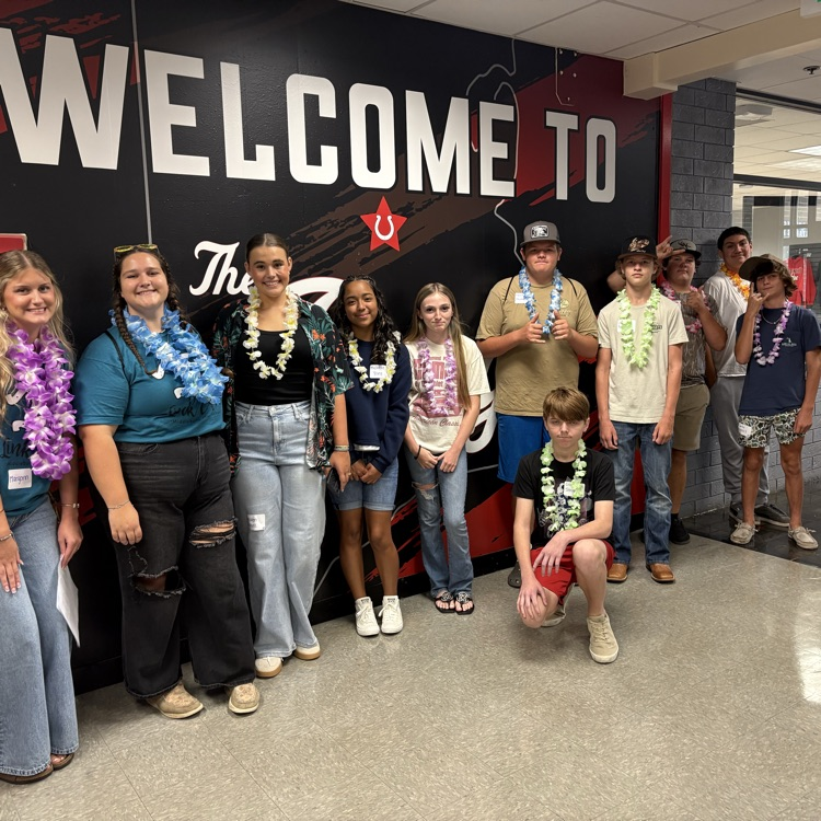 freshmen class at bronco round up