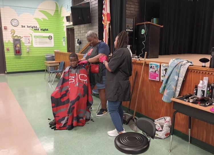 Students, Family, Staff, and Community partners at Meet the Teacher event