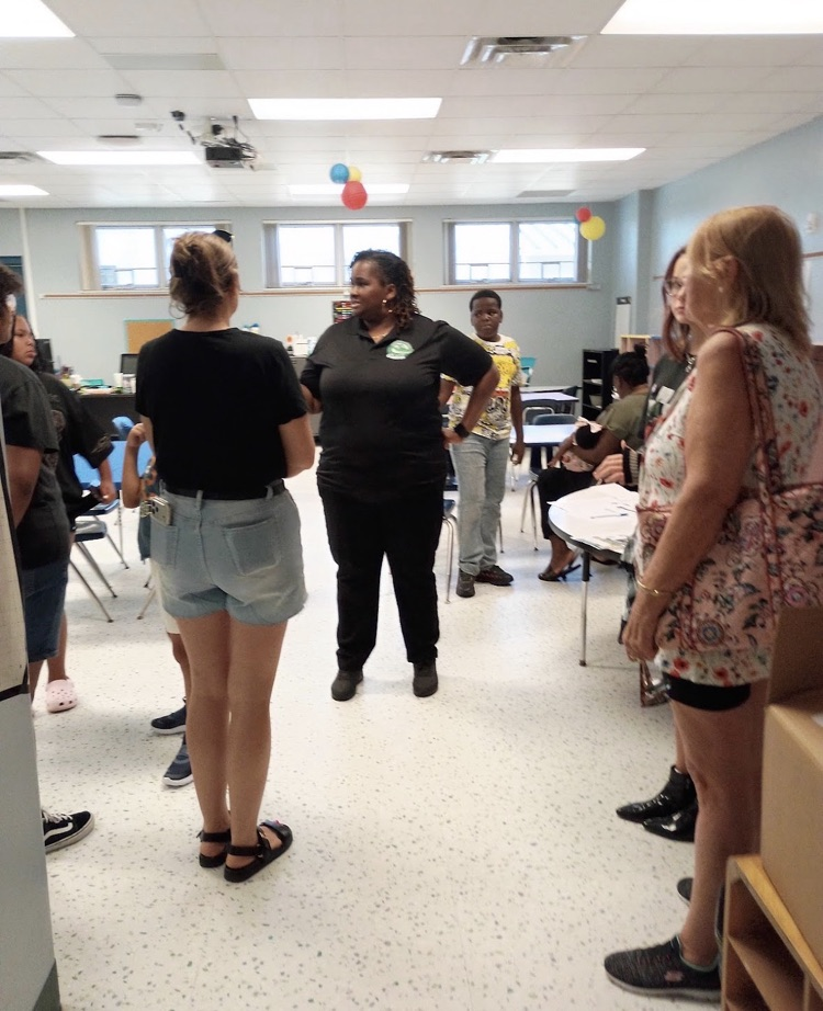 Students, Family, Staff, and Community partners at Meet the Teacher event