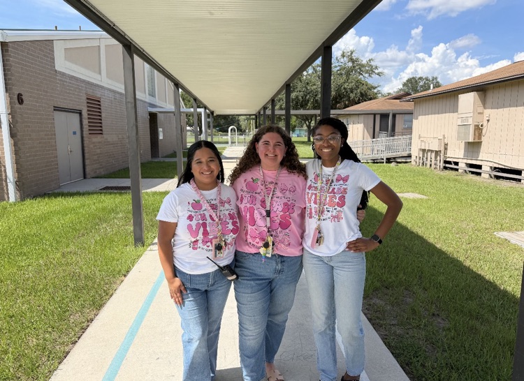 Students and Staff on the 1st day of school