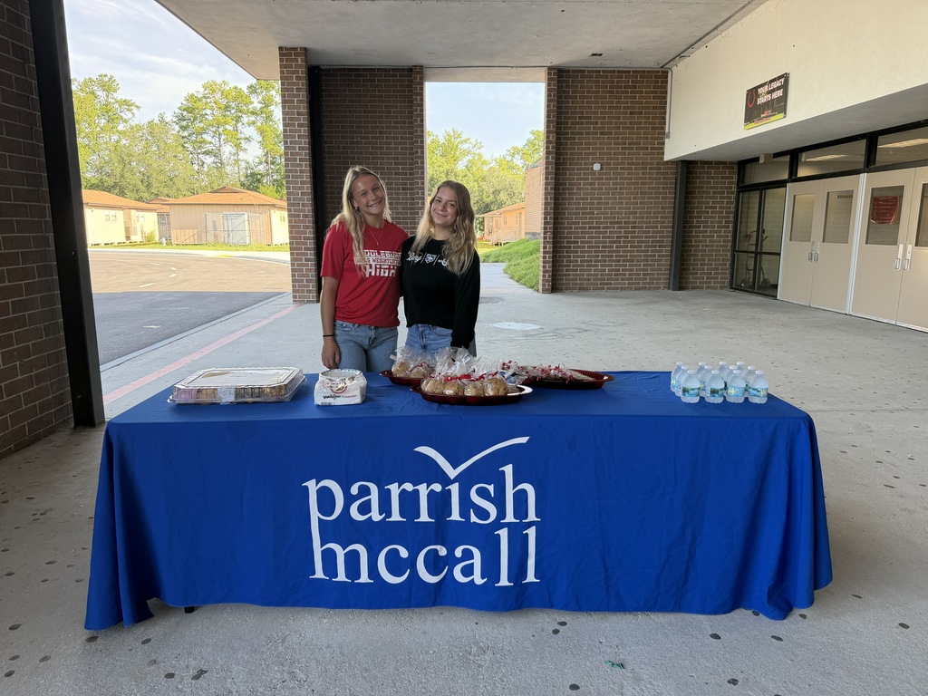 MHS students at Parrish McCall table.