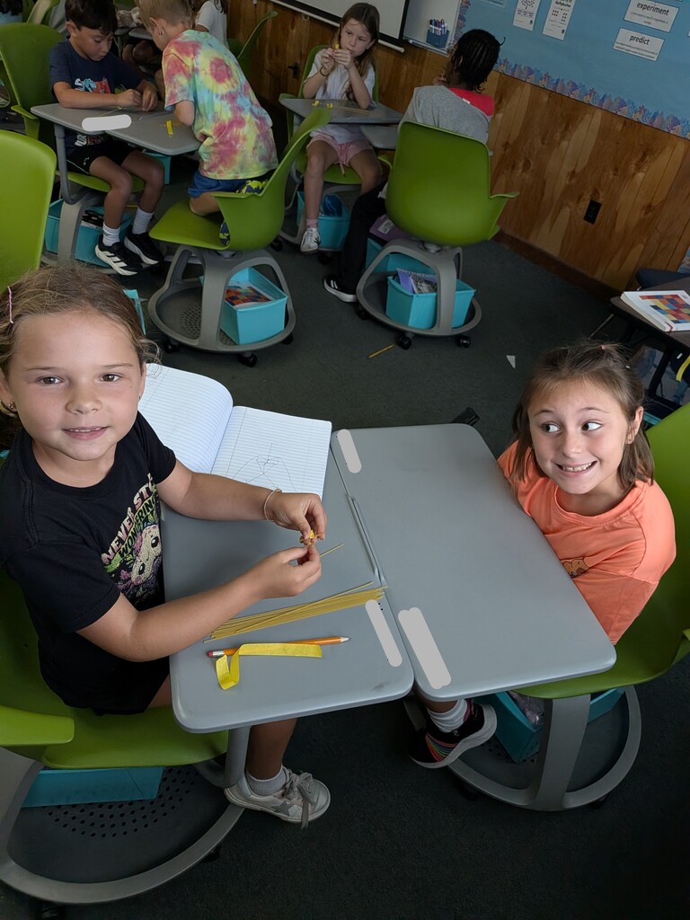 12 spaghetti noodles. 1 strip of tape. Unlimited imagination! 🍝✨ Mrs. Castillo’s class took on the ultimate building challenge today. Future engineers in the making! 🏗️ Pass the sauce, we’re building bridges!