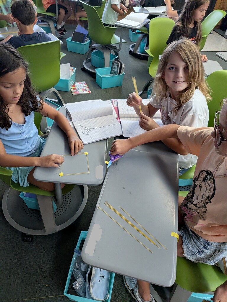 12 spaghetti noodles. 1 strip of tape. Unlimited imagination! 🍝✨ Mrs. Castillo’s class took on the ultimate building challenge today. Future engineers in the making! 🏗️ Pass the sauce, we’re building bridges!