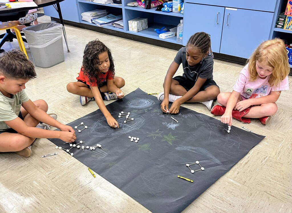 The future is looking extra bright in 1st grade! ✨🌟  Young scientists in Mrs. Spinks and Ms. Stankiewicz’s classes teamed up to show off everything they’ve learned about the night sky! 🌙🔭 From constellations to cosmic facts, we definitely have a whole lot of STARS shining bright at PES! 💫🚀  #PESFirstGrade #YoungScientists #NightSky #STEMinAction #ShineBright