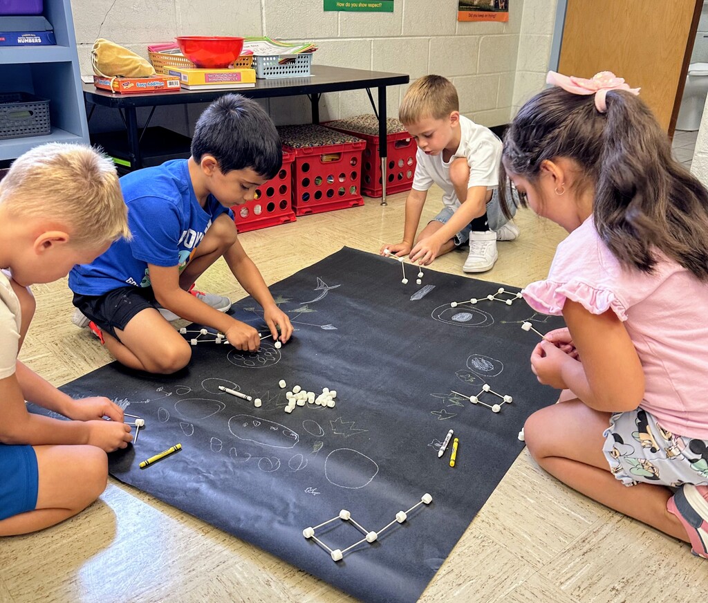 The future is looking extra bright in 1st grade! ✨🌟  Young scientists in Mrs. Spinks and Ms. Stankiewicz’s classes teamed up to show off everything they’ve learned about the night sky! 🌙🔭 From constellations to cosmic facts, we definitely have a whole lot of STARS shining bright at PES! 💫🚀  #PESFirstGrade #YoungScientists #NightSky #STEMinAction #ShineBright