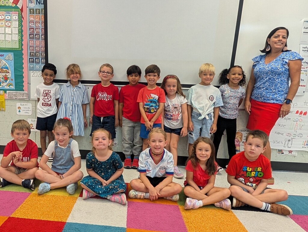 ❤️🤍💙 Honoring our heroes.  We are so grateful for our Manatee students, teachers, and staff who wore Red, White, and Blue for 9/11 Hero’s Day. Standing together as a unified school community, we pay tribute to the lives lost on this tragic day and honor the incredible courage of the first responders who risked everything to save others.  Thank you to everyone who joined us in remembering and honoring these brave individuals.