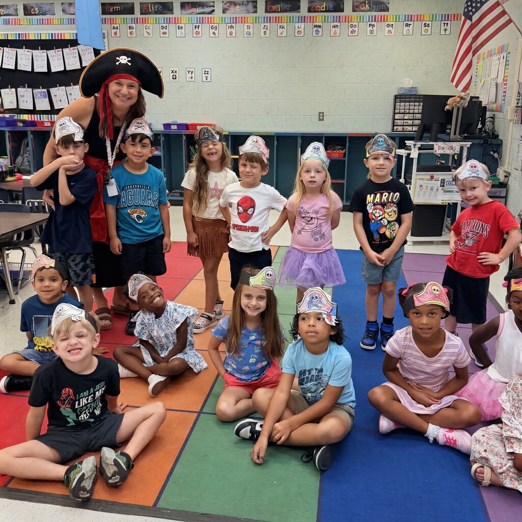Ahoy, mateys! 🏴☠️⚓️ Our very own Mrs. Shipp brought the high seas straight to the classroom for National Pirate Day! Decked out in her absolute best pirate gear, she captivated our Kindergarteners with thrilling tales of swashbuckling adventures. Judging by those wide eyes and big smiles, we definitely have a crew of future captains on our hands! 🌊⚔️