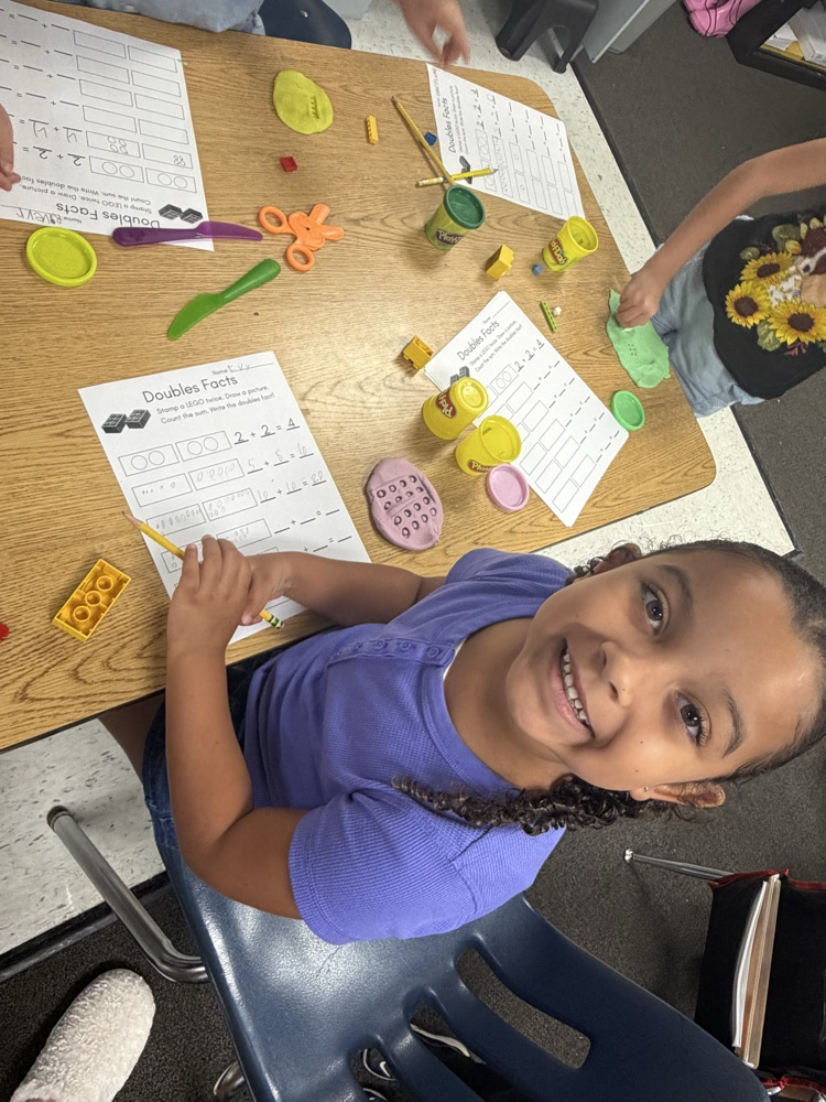 student in 1st grade 