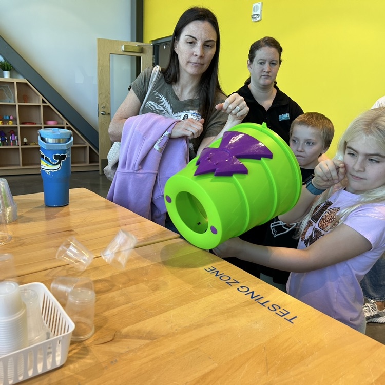 students enjoying the third grade field trip