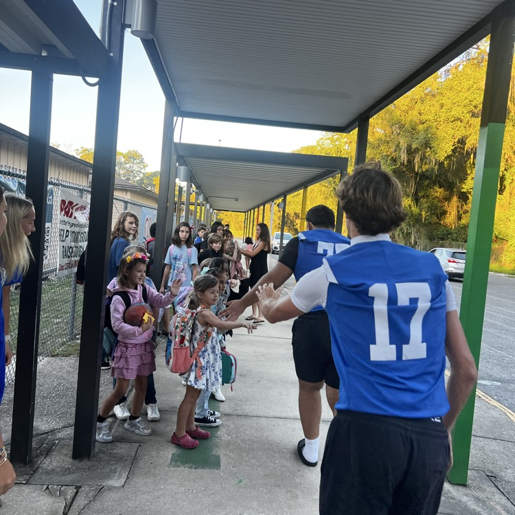 High 5 Friday and CHS Homecoming Parade