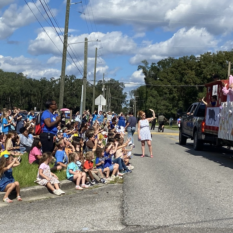 High 5 Friday and CHS Homecoming Parade