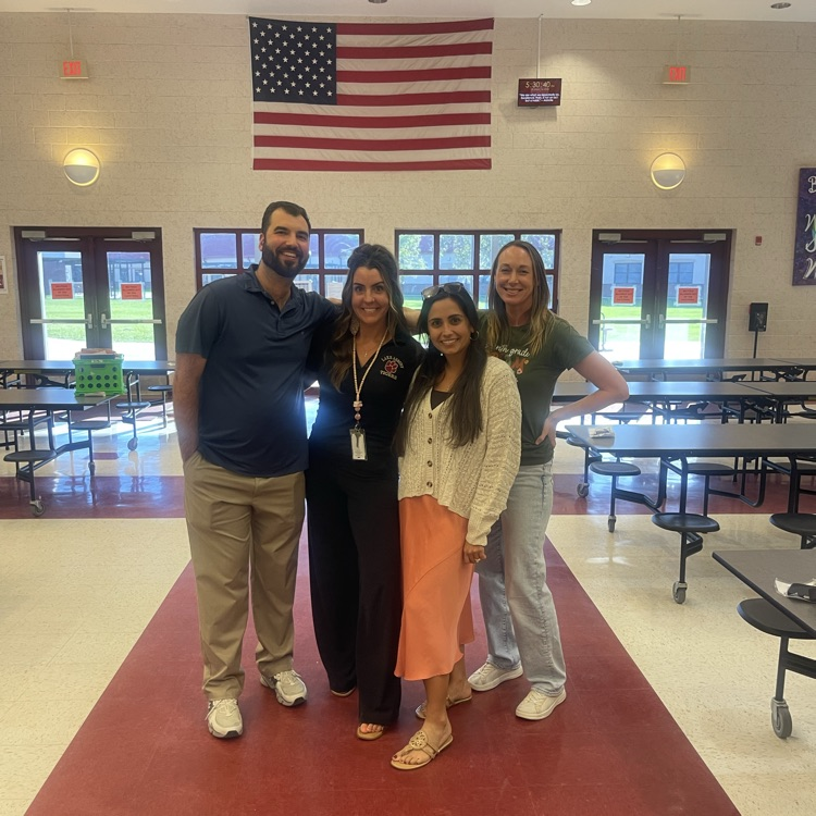 LAJ’s 7th grade STEAM team supports students and families during the showcase.