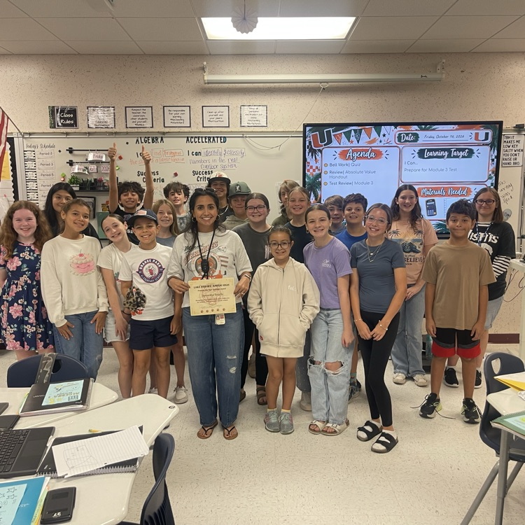 Picture of one of our Steam math teachers with her class