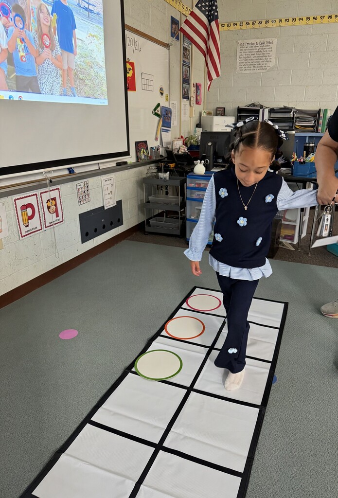 Smooth operators over here! 🔤✨ Mrs. Terry’s class was hard at work today mastering their blending skills. Watching those letters come together to make full words is pure magic! Super proud of our hard-working readers! 📚💡 #ReadingRocket #BlendingSkills #LearningIsFun #ClassroomHighlights #FutureReaders