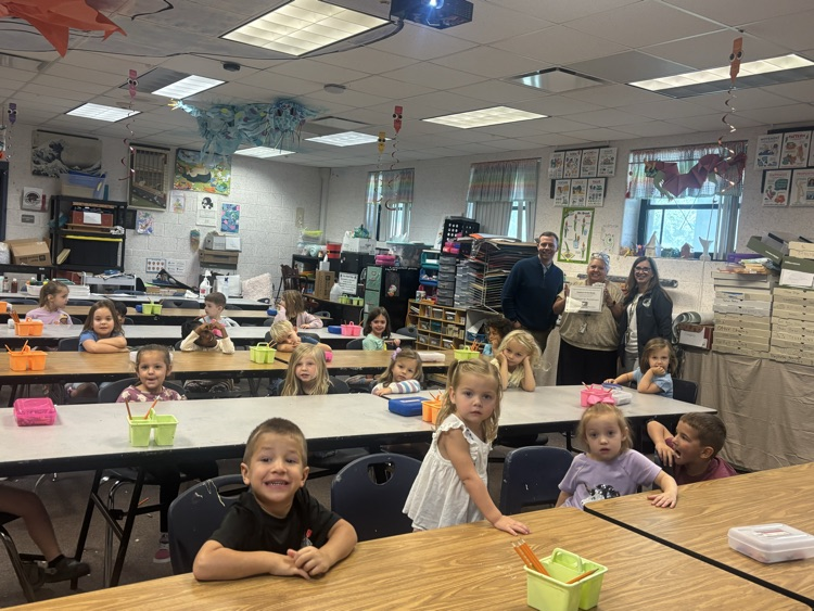 art class cheering on Mrs Pickman