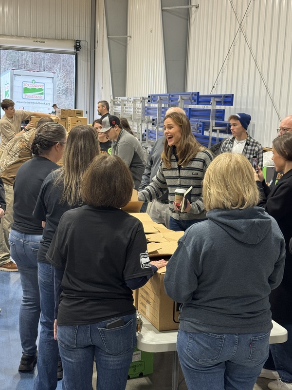 Jennifer Garner with Staff