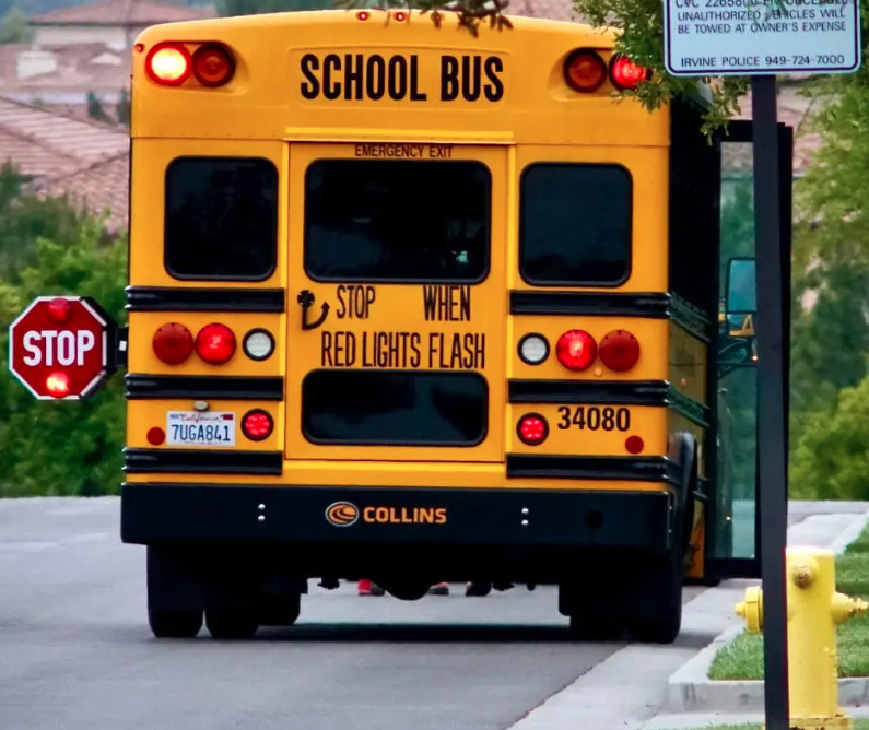 https://kclyradio.com/clay-county/stop-means-stop-local-and-state-officials-urge-drivers-to-obey-school-bus-laws-and-keep-students-safe/?fbclid=IwY2xjawODF-hleHRuA2FlbQIxMQBzcnRjBmFwcF9pZBAyMjIwMzkxNzg4MjAwODkyAAEe_fcavr1xzeVB2edl4F_Lefp3R6DWmYr3yYn_2oIzDhnLt8_AdTuxuVufCps_aem_8IEVveqgz53-mr0usod4Pg