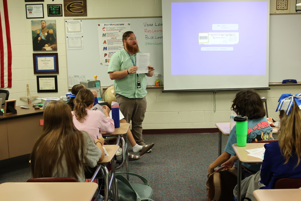 What do you know about the earliest American colonies? If the answer is "not a lot", ask an 8th grader! They are learning all about these early colonies in Mr. Seuser's class. #celebrate379