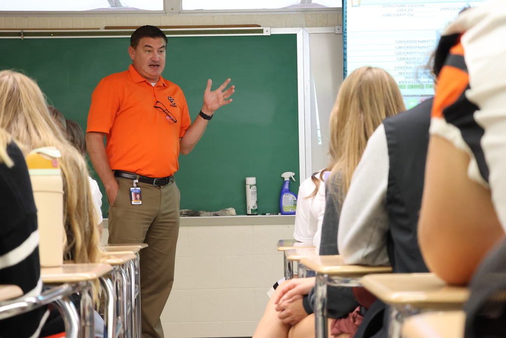 Ms. Pollman's CCCHS government classes welcomed Superintendent Brett Nelson today. He spoke about the USD 379 budget and what goes into making that budget each year. #celebrate379