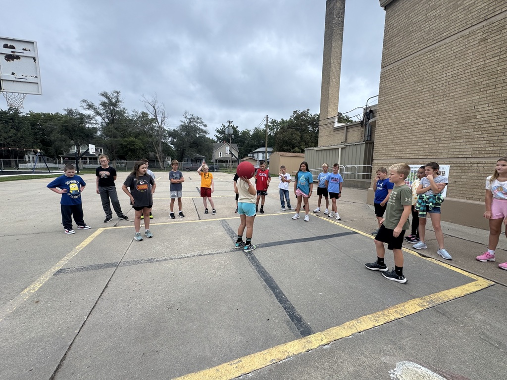 👑🏐 Over the past two weeks, Mrs. Craig’s PE students have been diving into the world of 4-Square—with a twist! After learning the basics (and some creative variations), students got the chance to step into the teacher’s shoes and introduce their own versions of the game. 🙌 Every class had 2–3 student leaders who showed off their skills, explained the rules, and modeled their variations for their classmates. They absolutely rocked it! 👏 To wrap it all up, Mrs. Craig crowned the unit with a “King of the Hill” tournament—a fun showdown full of striking skills, fair play, and sportsmanship. 🏆💪