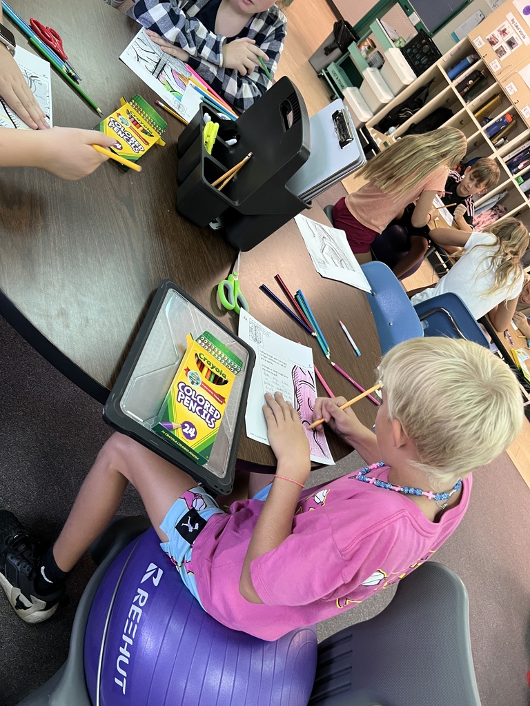 Mrs. Cott has been focusing her counseling lessons on building a growth mindset. After learning about ways our brain grows through overcoming challenges and adversity, students made a collage of strategies that help them persevere and develop grit. #celebrate379