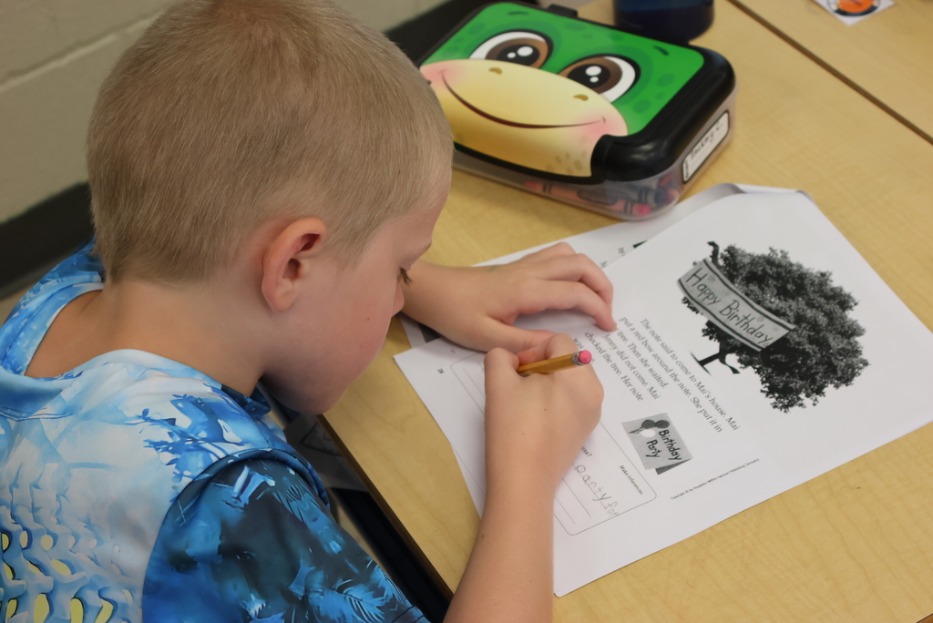 It was handwriting time in Mrs. Simon's second grade classroom today! Students read a passage, then answered a question from the passage, and then wrote out that answer. #celebrate379