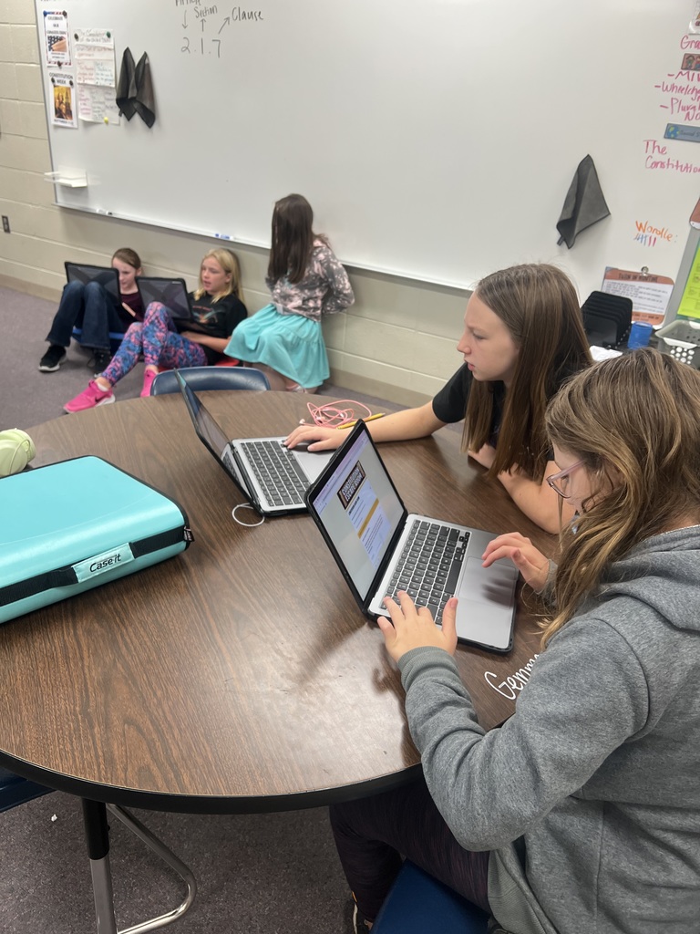 Did you know that it is Constitution Week? Yesterday, Mrs. Chestnut's 5th grade social studies students learned about the different parts of The Constitution and how to read it properly. Then, they worked in small groups on a digital “escape room” to try navigating and reading it for themselves! #celebrate379