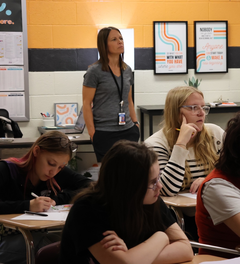 Mrs. Craig welcomed some special guests today to her freshman health classes. Clay Counts Communications Coordinator Matt Weller and YLinK member Kate Larson spoke on Clay County drug use and mental health data, and what Clay Counts, USD 379, and YLinK are doing to help. Matt also talked about the role of social media on mental health. #celebrate379