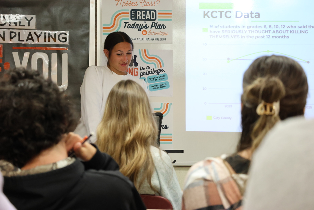 Mrs. Craig welcomed some special guests today to her freshman health classes. Clay Counts Communications Coordinator Matt Weller and YLinK member Kate Larson spoke on Clay County drug use and mental health data, and what Clay Counts, USD 379, and YLinK are doing to help. Matt also talked about the role of social media on mental health. #celebrate379