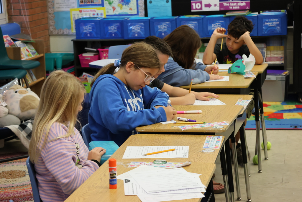 📚✨ Ms. Reyer’s 4th graders dove headfirst into vocabulary today! Each ELA unit comes with a set of words that connect right to the text they’re reading. Today’s focus? Informational text and all the cool media techniques that come with it! 🎥📰🎶  It's always fun seeing students build their word power while also exploring how media shapes the world around them. 💡👏 #GrowingReaders #4thGradeFun