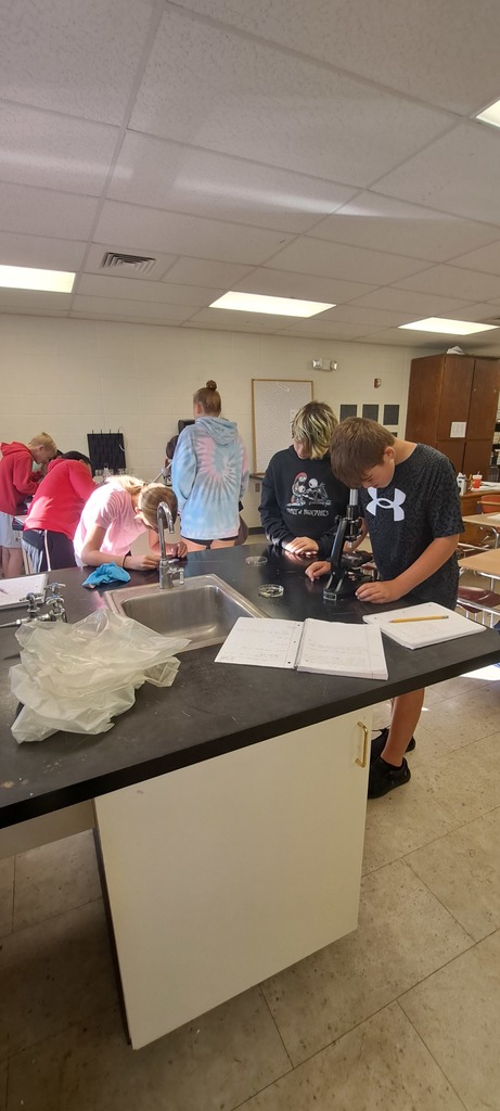 🔬 Wakefield 7th graders explored Paramecium under the microscope this week in Mrs. Trembath's science class! 🌊✨ They mastered focusing skills and learned how even the tiniest organisms play a BIG role in keeping ecosystems healthy. 🌱🌍 #celebrate379